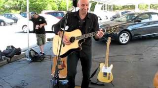 Matt Scannell of Vertical Horizon - Everything You Want (acoustic) @ West Islip, NY