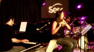 Não confie em ninguem com mais de 30