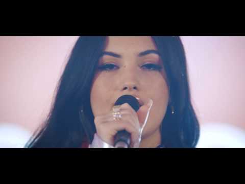 Mabel ft. Not3s - Fine Line (LIVE) | KISS Presents