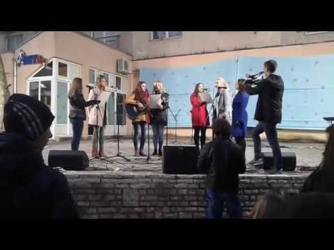 Nek pada - Djevojačka skupina Angelus