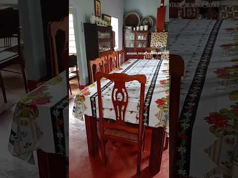 casarão vintage de Silvania Goiás. no Instagram postando o do bom do sertanejo
