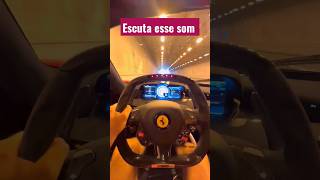 Ferrari acelerando no túnel