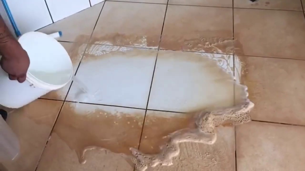 Como limpar cerâmica Encardida