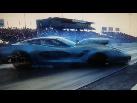 Horrible engine blows up drag cars