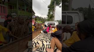 Download lagu Lagi Santai Di Mobil Auto Kena Sama Kuda Lumping!!! Seni Benjang Mekar Budaya mp3