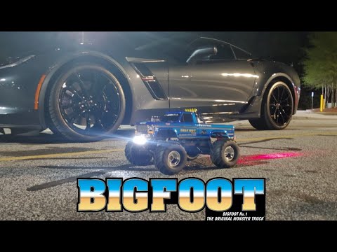 Traxxas Bigfoot w/Lights Unboxing and Test Run