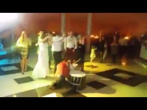 Celik Bend Vo Zivo Tapanje