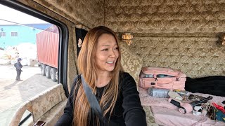 トレーラーが自家用車みたいな女🐥