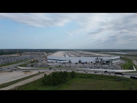 Tesla Gigafactory Texas | 4-30-24 | timelapse of north end + another south end flyover + random FPV!