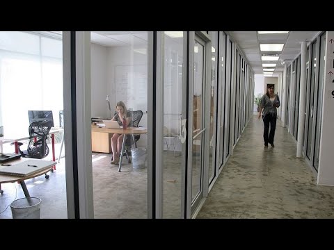 Video Thumbnail: Apartment dringend gesucht! Hunderte leerstehende Büros sollen Wohnungen werden
