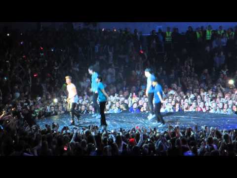 Justin Bieber in Oslo, Telenor Arena April 16. 2013 (Drumsolo + One less Lonely Girl Performance)