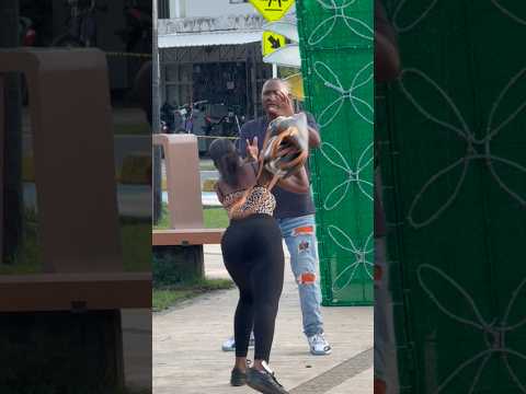 Bolso Nivel Dinero Millonario LeDio La Vuelta Al Mundo🧳💸🙀🤷🏻‍♂️ #funny #humor #comedia #comedy