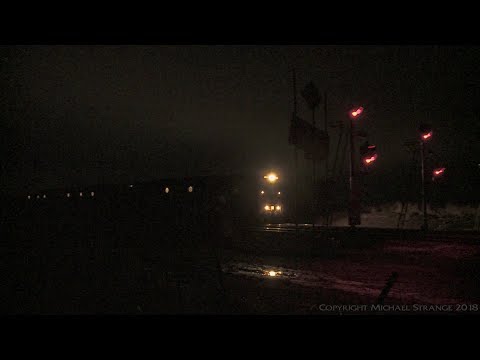 2CM6 Grain Train With Triple 81 Class Locomotives - PoathTV Australian Railways