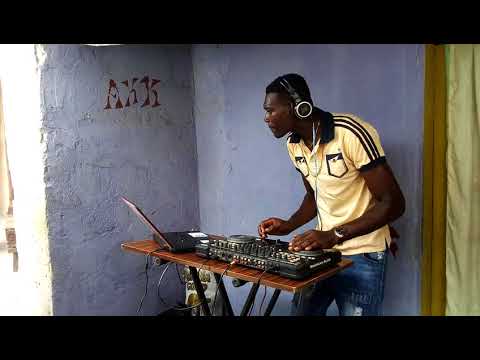 DJ Ruona Playing T West x Victor AD x Erigga - Shake Their Leg