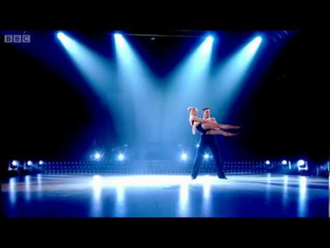 Victor Da Silva and Hanna Karttunen Exhibition Showdance - BBC  BY MACLLENE