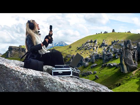 Deya Dova Recording in The Great Living Library - Flow State Song With The Earth