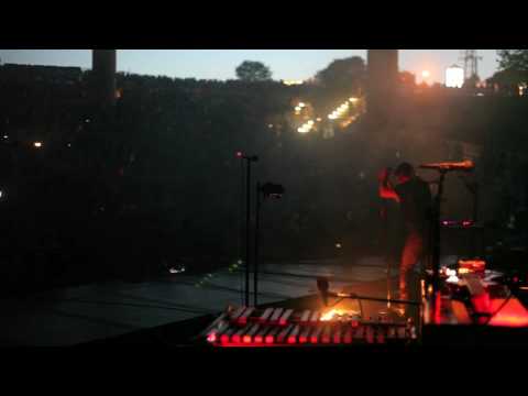 NIN: "The Way Out Is Through" live from on stage in Holmdel, NJ 6.06.09 [HD 1080p]