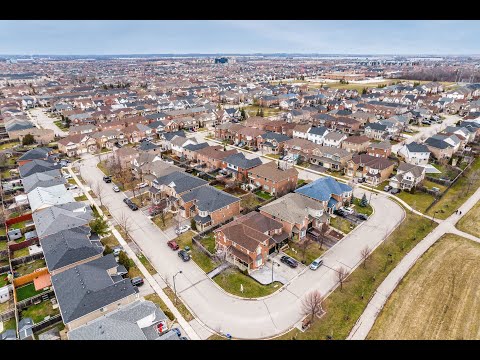 759 Irving Terrace, Milton Home - Real Estate Properties