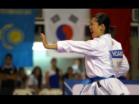 2013 World Games Female Kata FINAL - Scordo vs. Nguyen