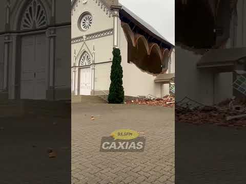 Capela Santa Juliana teve parte de sua estrutura lateral destruída