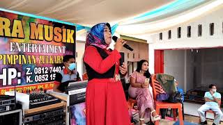 Download lagu Lagu daerah jambi~becerai_kasih voc bunda susi, sampai2 adik tuan rumah nangis #kiara_musik mp3