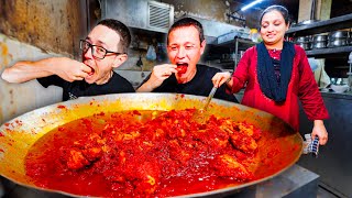 Extreme BUTTER CHICKEN!! 🇮🇳 Best Indian Food You Have to Try! (Original Ghee Roast)