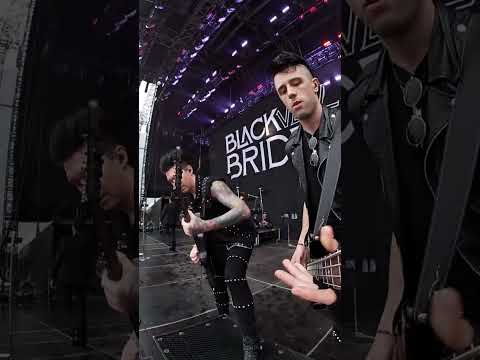 Thumbnail for Does HEADBANGING Hurt? 🤯🎸 by Headbanging