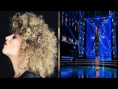 O concurentă din Italia a făcut senzație pe scena X Factor! VIDEO