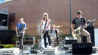 Darling Parade - Coming Undone