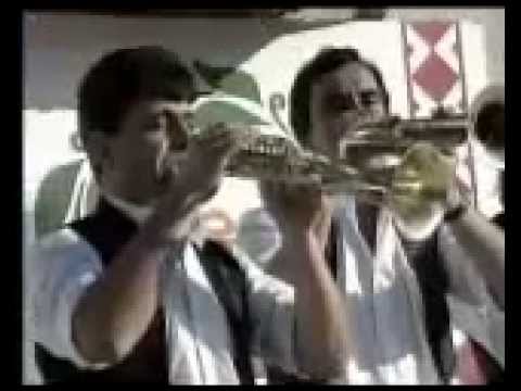 Svetozar Lazovic Gongo - Uzicko kolo uzivo sa bine Guca (video)