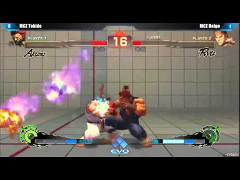 EVO 2013 - Tokido (Akuma) vs. Daigo Umehara (Ryu) - AE Pool Semi (W)