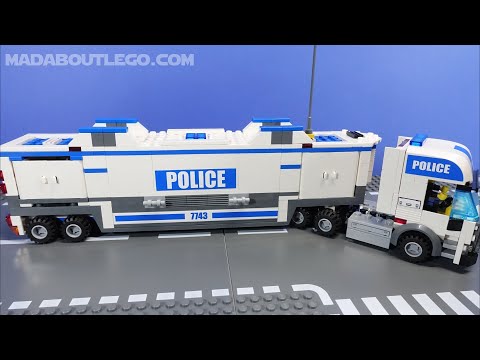 LEGO City Police Command Centre 7743.