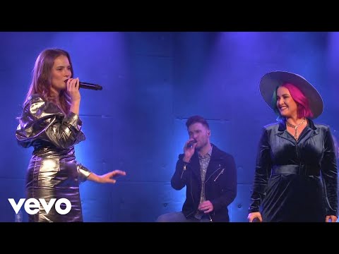 DCappella - Colors of the Wind/Just Around the Riverbend (Live from the Teragram Ballroom)