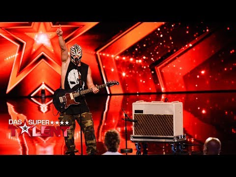 SO hat Dieter seinen Song noch nie gehört | Das Supertalent 2017 | Sendung vom 02.12.2017