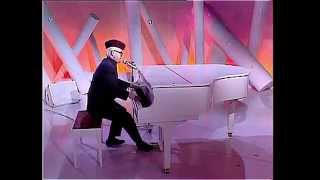 Elton John - I Heard It Through The Grapevine (Live on Champs-Elysées 1989) HD