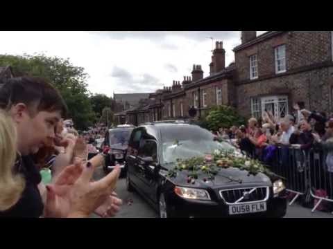 download lagu mp3 mp4 St Marys Church Woolton Liverpool, download lagu St Marys Church Woolton Liverpool gratis, unduh video klip St Marys Church Woolton Liverpool
