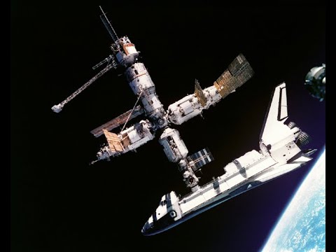 Space Shuttle Atlantis STS-71 (1995) - 3/3 - Orbital Ballet