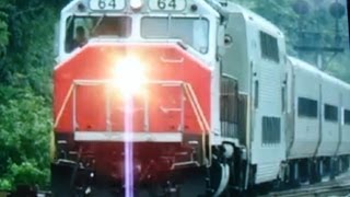 preview picture of video 'MARC Diesel Engine 64 stops at Jessup, Maryland'