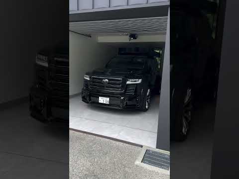 Welcome Toyota land cruiser sahara 🔥 #toyota #landcruiser #lc300 #japan #black #offroad #trending