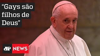 Papa Francisco defende leis de união civil para casais do mesmo sexo