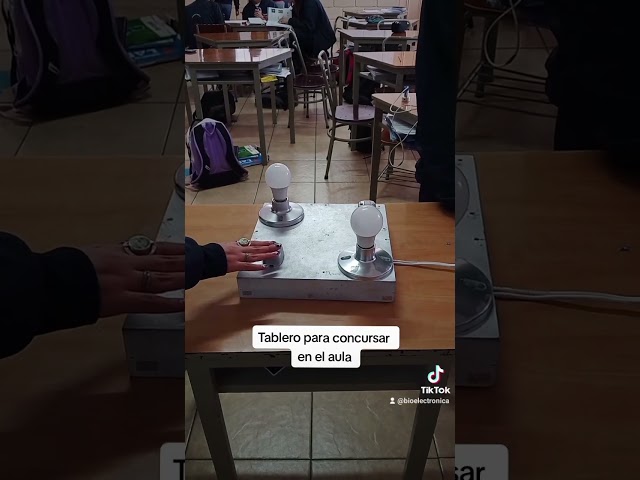 Vídeo relacionado con BEAN LIEVE Paquete de 6 zumbadores de Juego de Equipo con 2 Luces y Sonidos Diferentes, Botones de zumbador de Concurso, Noches de Trivia Familiares y Actividades de enseñanza en el Aula