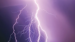 Rare 'Superbolts' of Lightning Are Real, and Have an Unusual Origin Story