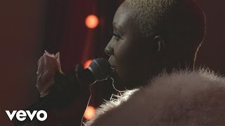 Laura Mvula - Green Garden (Live at Century Club)