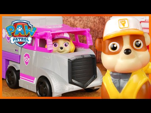 Big Truck Pups Save a Wind Farm 🚚| PAW Patrol | Toy Pretend Play Rescue for Kids