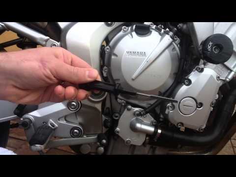 comment demonter reservoir fz6