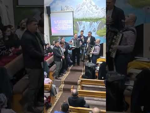 Grup de frati din Surani impreuna cu fr Marcel Vidican și fr Doru Țiclea din Cluj