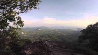 preview picture of video 'Short Adventure - Khao Hon Nak Trail, Krabi'