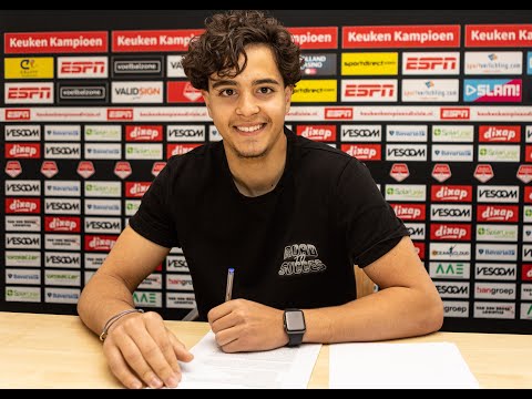 INTERVIEW AZMI: 'Een bijzonder gevoel. Niet meer dan trots' | #VurAzmi