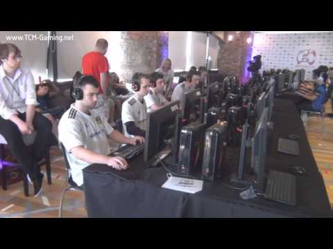 What did the Gfinity pro gamers think of the BenQ XL2420T?