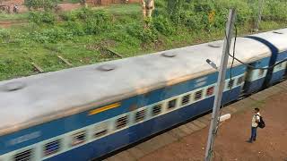 preview picture of video 'Crossing of 12876 New Delhi Puri Neelachal Express at Piardoba Station of Adra Kharagpur Section.'